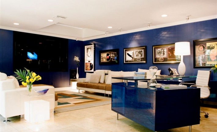 Interior Design Trends 2015: Glossy Blue