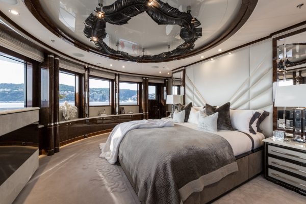 4 Modern Interior Designs On Superyachts Available For Charter - Master Suite By Jeff Brown - Superyacht .11.11.