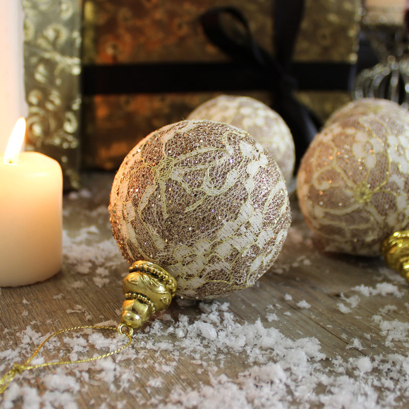 Melody Maison Shabby Chic Baubles 