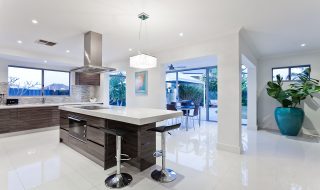 Design An Easy-Clean Kitchen