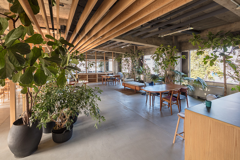 The Future Of Office Furniture Design - Tokyo Office By General Design - Image Via DesignBoom.com