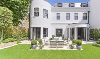 London Underground's Most Beautiful Homes - Image Via Daily Mail -Cresswell House in Chelsea, West London.