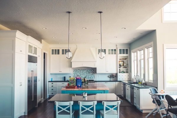 Blue and white kitchen