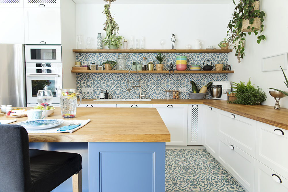 White and blue kitchen